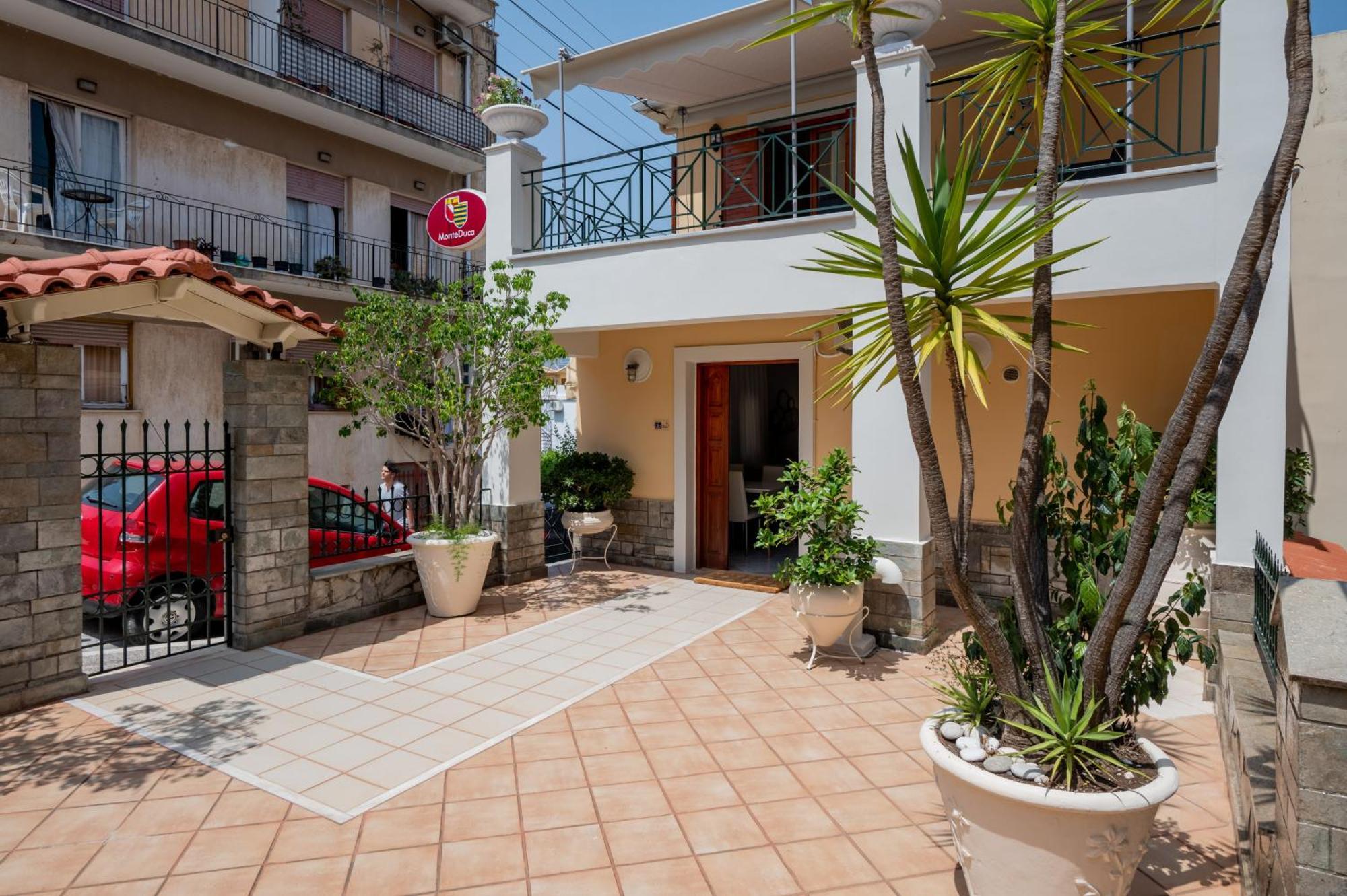Monteduca Apartments Argostoli  Luaran gambar